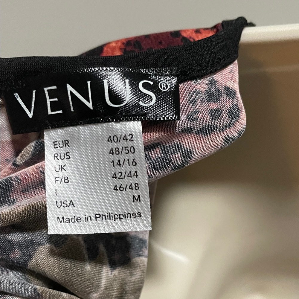 Floral and Animal Print V-Neck Top - Picture 6 of 6